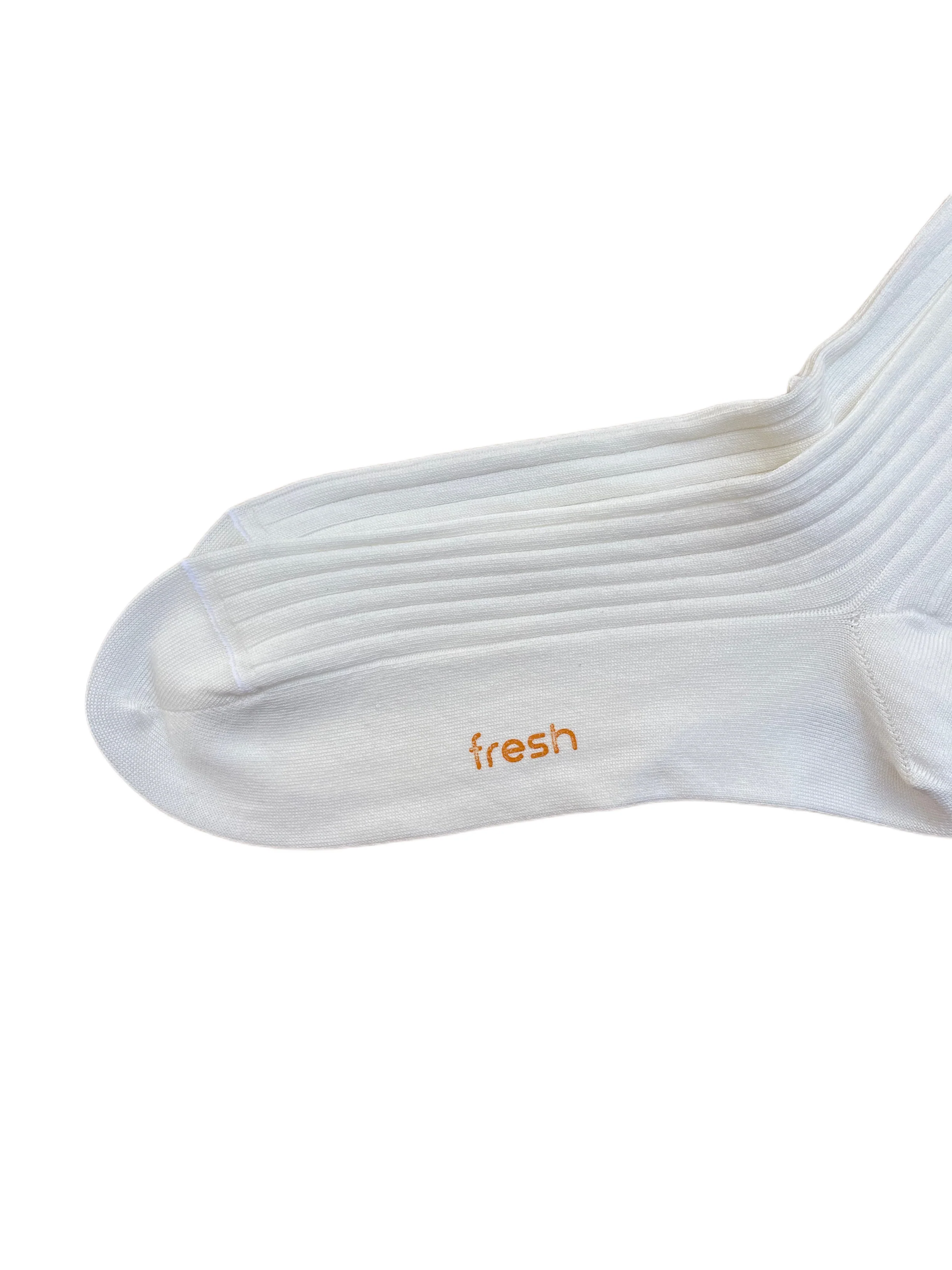FRESH Cotton Mid-Calf Lenghth Socks In White